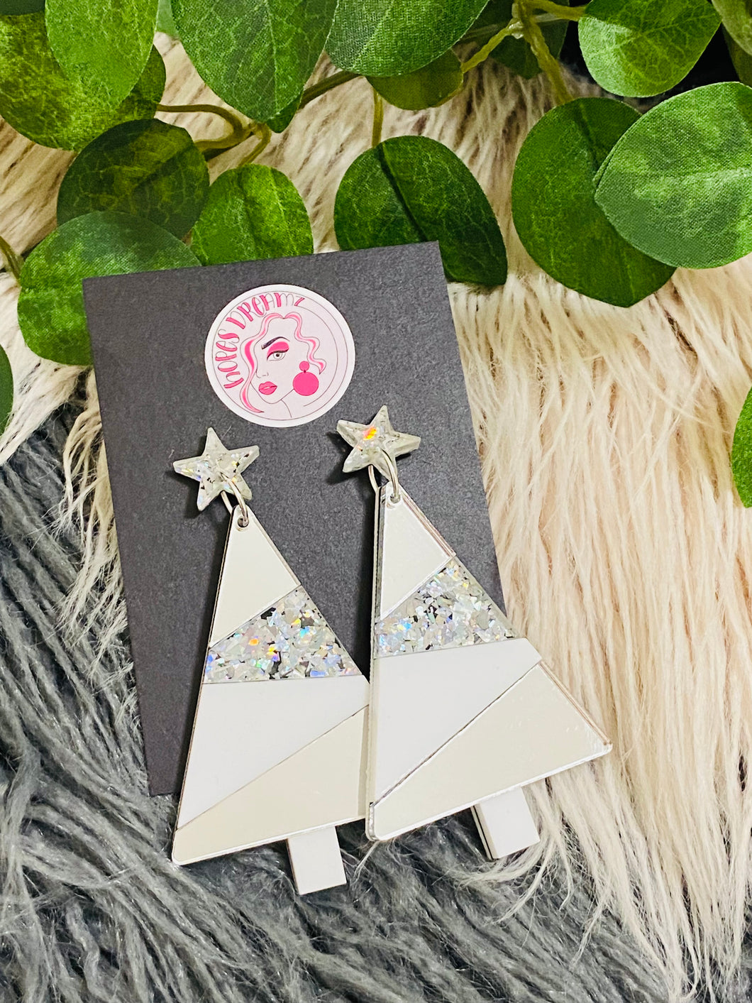 Silver glitter Xmas tree