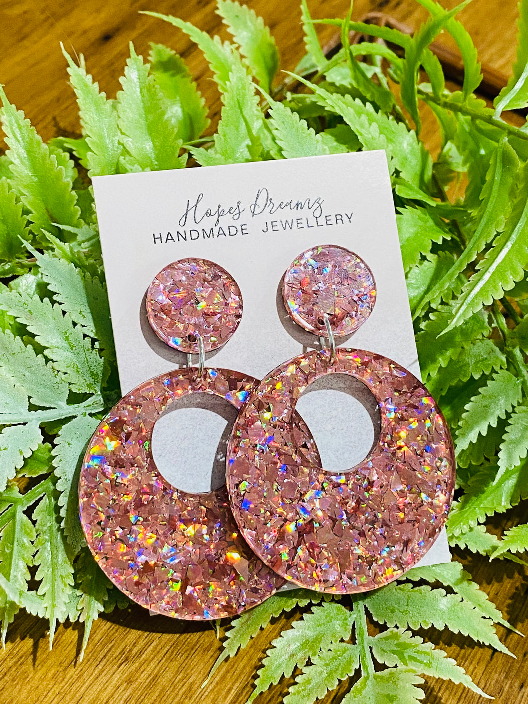 Rose gold funky round