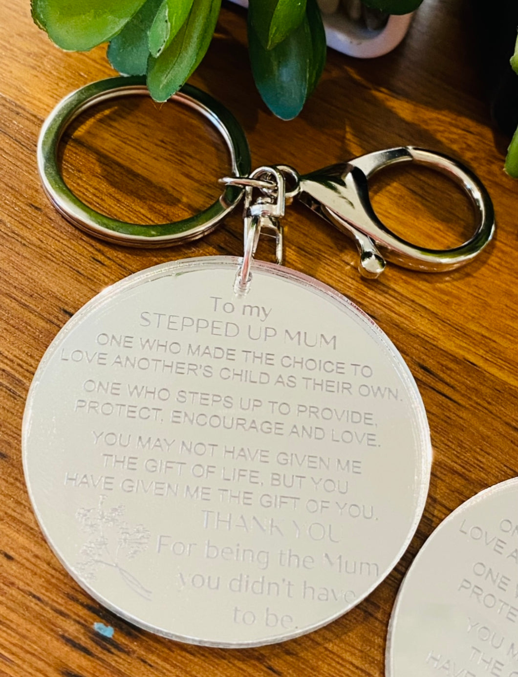 Stepped up mum keyring