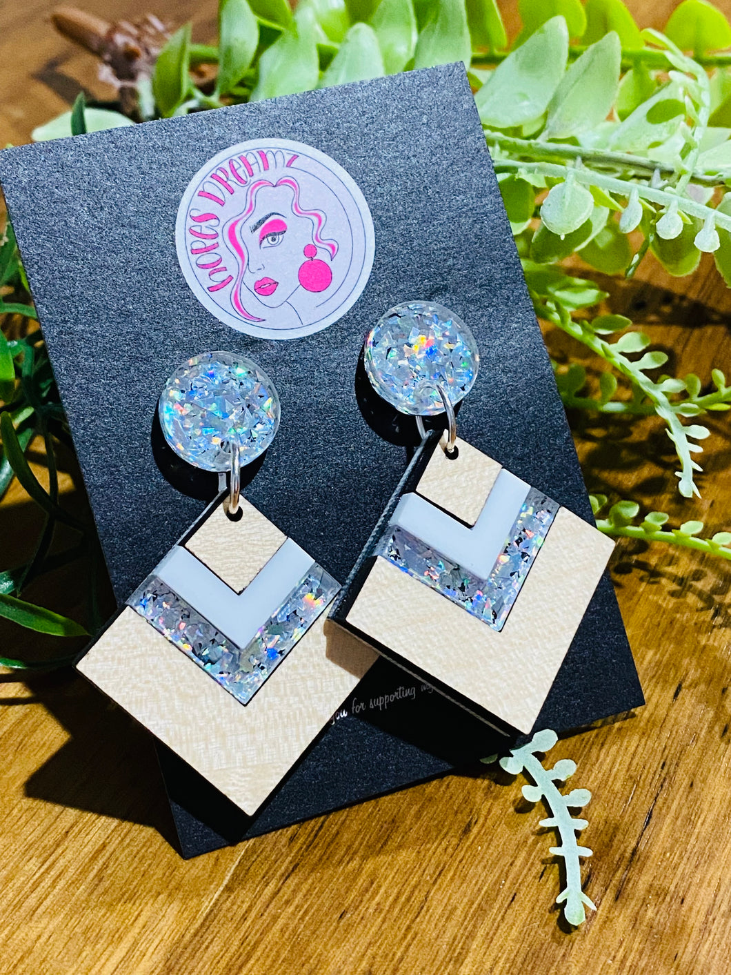 Wooden glitter diamond