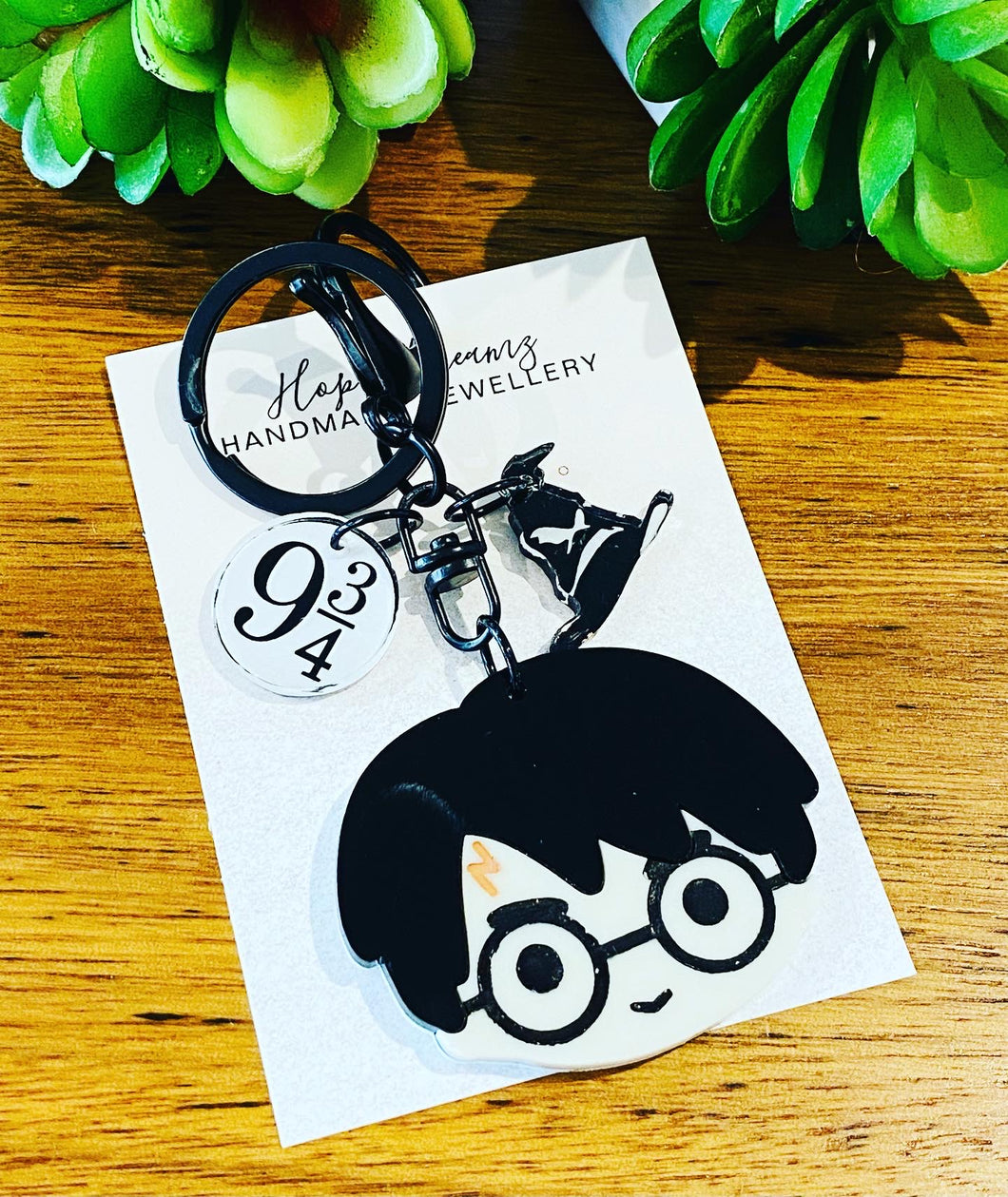 Hp face keyring with attachments