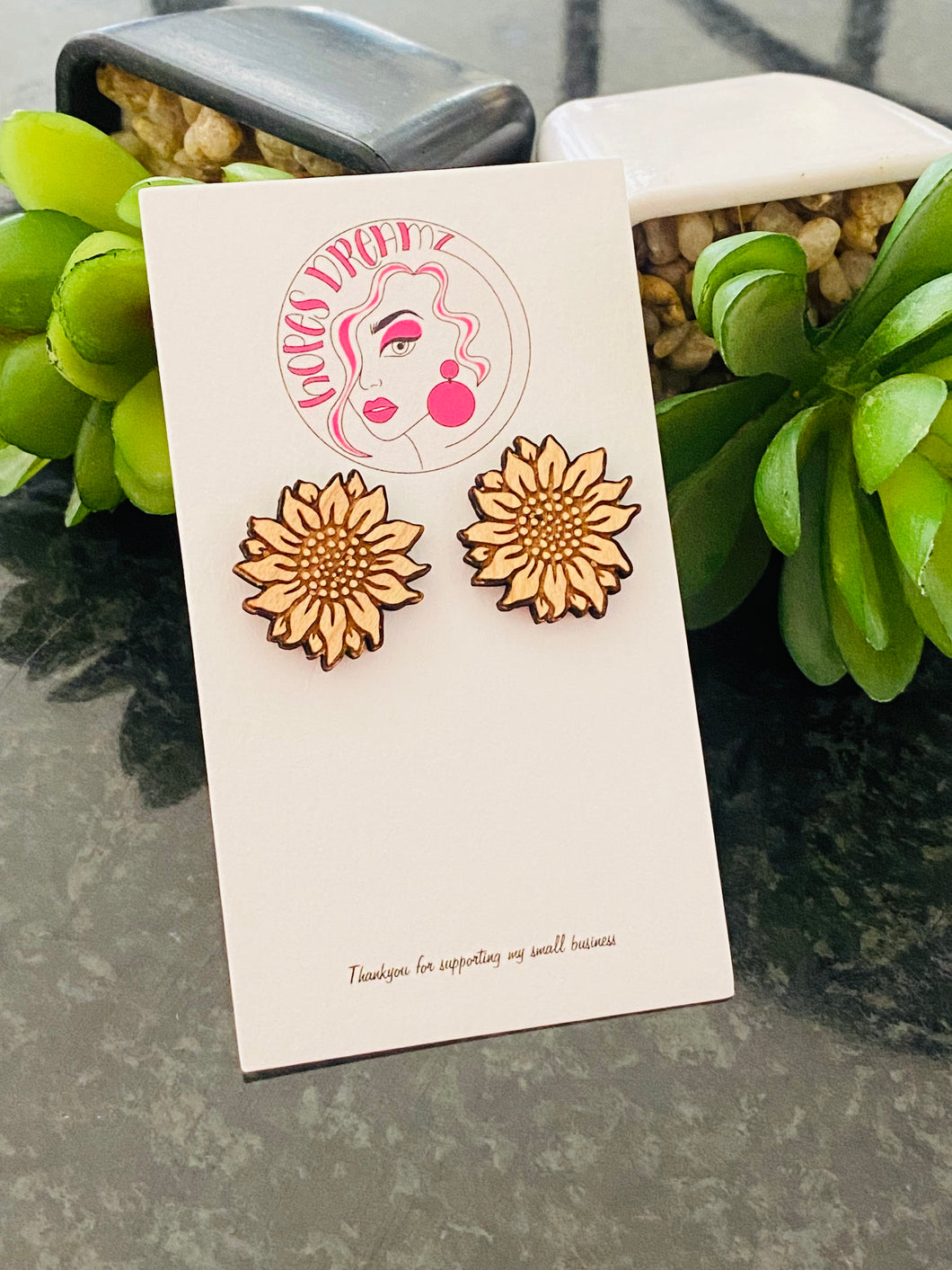 Sunflower wooden stud