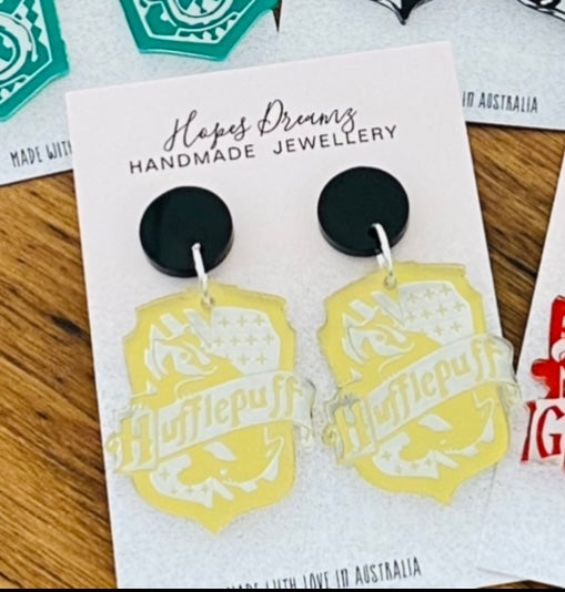 Hufflepuff dangle