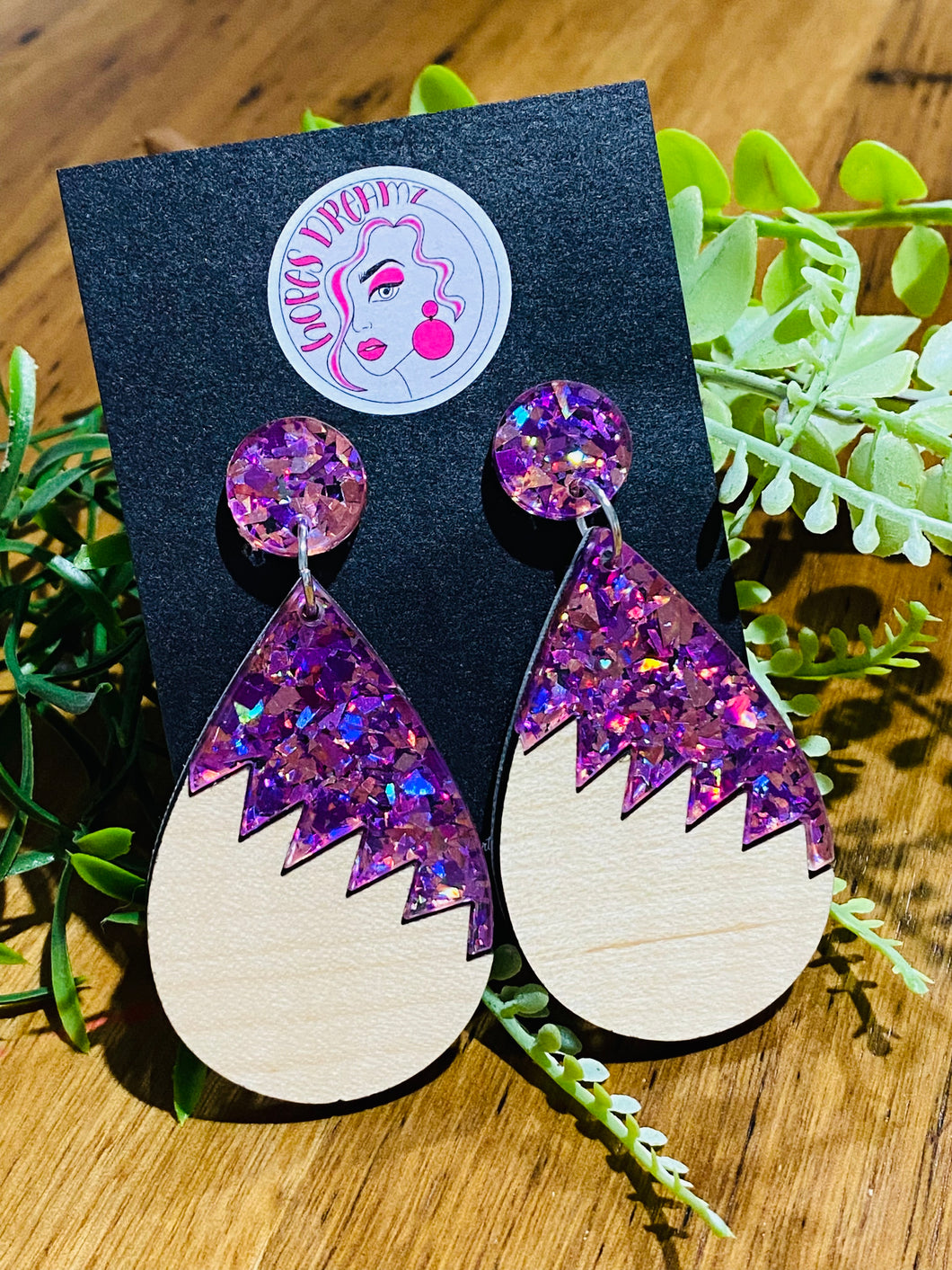 Purple glitter /wood zig zag drop